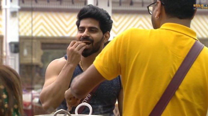 OfbalaSoul's tweet photo. Day4 IDOL EATING 🍝🍜
#Bala #BalaFam
#WeLoveBala
#BalajiMurugadoss𓃵
#BalajiMurugadoss
#Officialbalakrish
#Balakrish
#BiggBossBala #BiggBossBalaji
#BalaTheGOATofBBTamil
#BalaTheUltimateSensation
#BBUltimateWinnerBala
#BiggBossTamil #BiggBoss
#30daysidolchallenge https://t.co/aKioo6HwVe