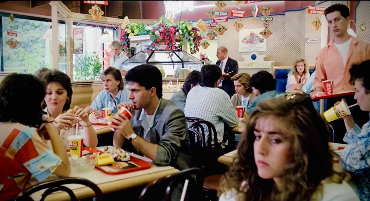 tolivarsouvenirs.com