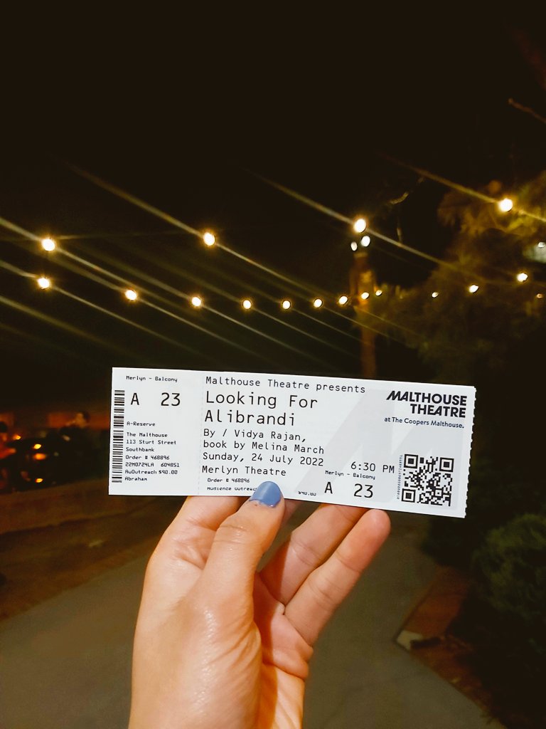 Gorgeous to see this reimagining of Looking for Alibrandi w/ so much heart, wit, humour. Read the book for Year 9 English &amp; it was the 1st time reading an Aus of migrant background coming of age -impactful for many reasons then &amp; powerfully immersive in theatre now! <a href="/vidyarrrr/">vidyarrrr 𓅧</a> 🔥