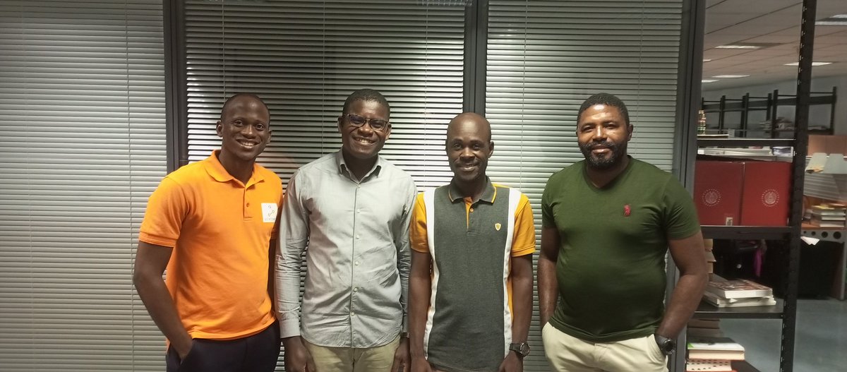 AGBEMAVOTino's tweet photo. En stage pratique actuellement à la @bibalexOfficial dans le cadre du #DUSIB accrédité par @enssib et @USenghor. Je travaille au filtrage et au développement de la collection #Baifa (https://t.co/A7kqpIlWcI).
Une nouvelle expérience inédite !
#Wasexo #alexandria #VisitEgypt https://t.co/2qSAOIyWzH