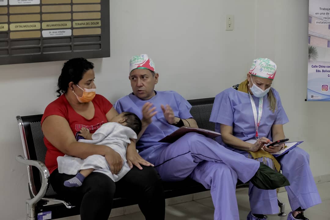 rosaduarte111's tweet photo. #exitototal jornada quirúrgica de Labio y Paladar Hendido a 30 niños por la @fundacionsocialguayanasonrie en Hospital de Clínicas Caroní #puertoordaz https://t.co/cdB2eb4huT