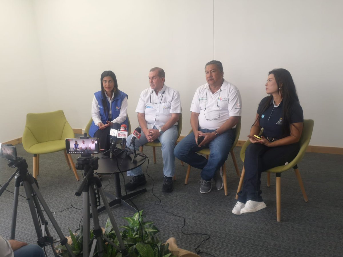 aunapcolombia tweet media