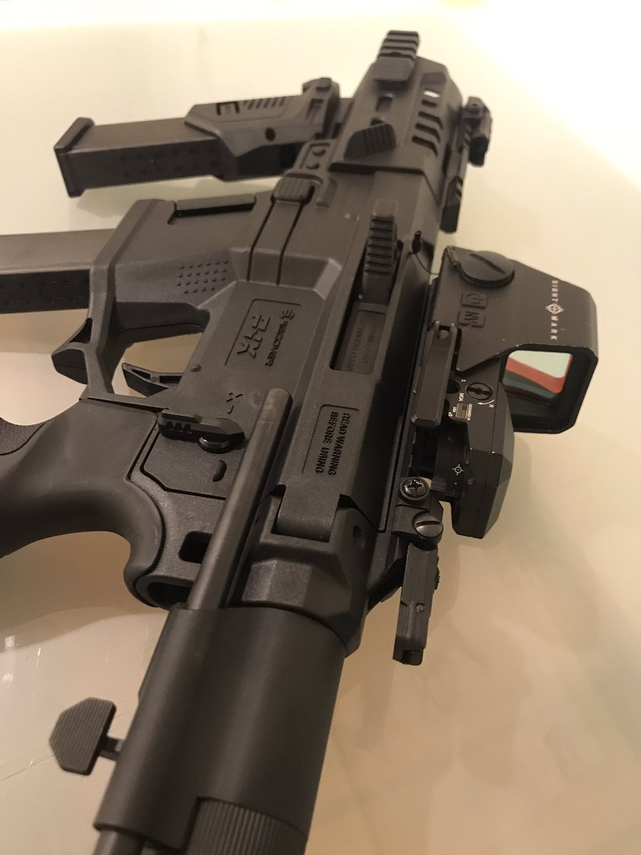 皆様のおかげで完成しました❗️❗️
٩(ˊᗜˋ*)و 
RecoverTactical P-IX
どう見ても中身Glock17入ってない見た目してます。

かっこいー！！！