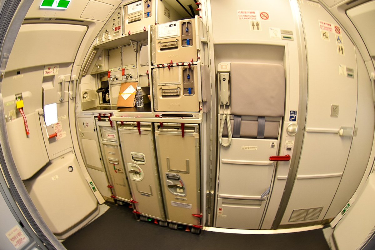 ShinchanG38's tweet photo. Loves for ANA!!!!!
Photo taken by.shinya Funada
#ANA #ALLNIPPONAIRWAYS
#JA150A #A321
#ソラマニ_ヒコーキ https://t.co/53lF2jdAqg