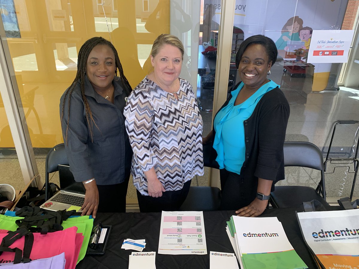 Great day meeting the educators from <a href="/UpliftEducation/">Uplift Education</a> during their first EdTech Innovation Expo. They are energized and ready for school on Monday and we love partnering with them for student success <a href="/Hedreich/">Hedreich Nichols</a> put together a great Expo! <a href="/edmentum/">edmentum</a>