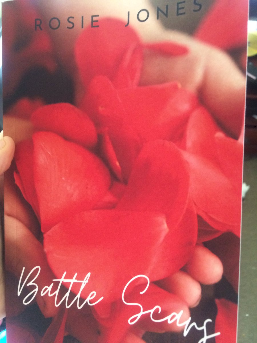 Been waiting a long time to get #BattleScars by <a href="/RosieJonesBooks/">Rosie Jones</a> in my hands. 

While I desperately want to return to her brilliant writing and the world she created (and resolve that cliffhanger) I’m not ready to say goodbye to Rix and Jess and Jase 😭