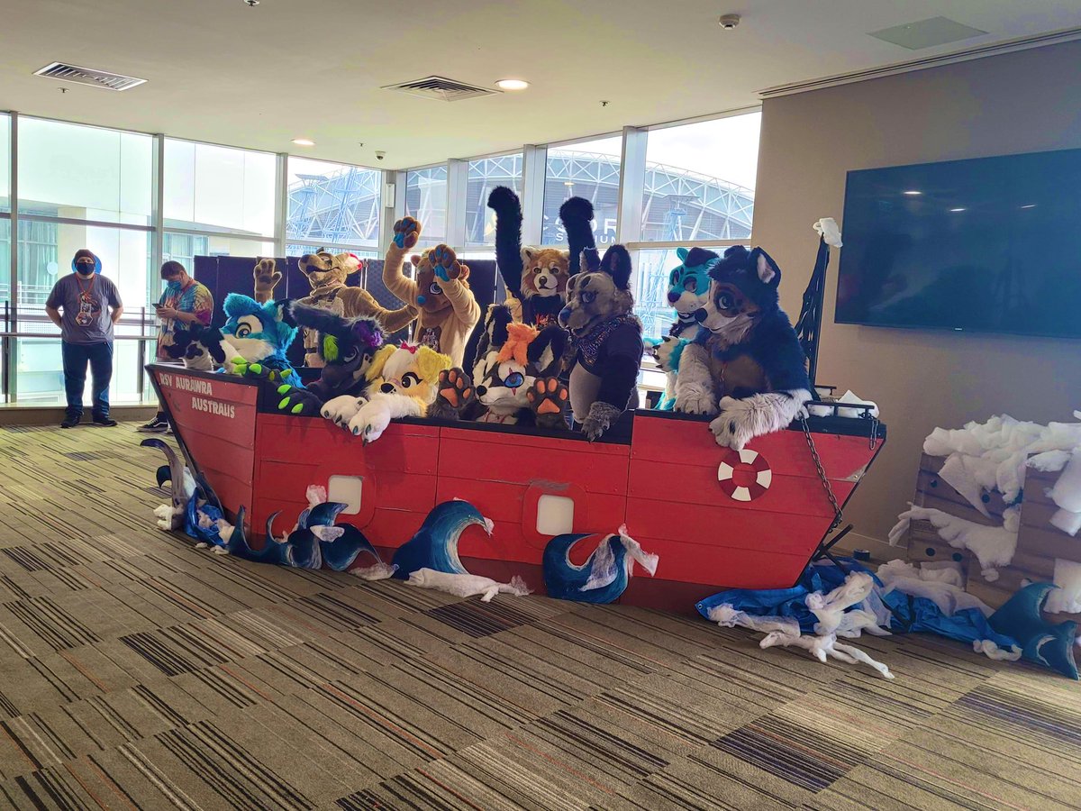 Garou the Fox 🔜 FurJam tweet media
