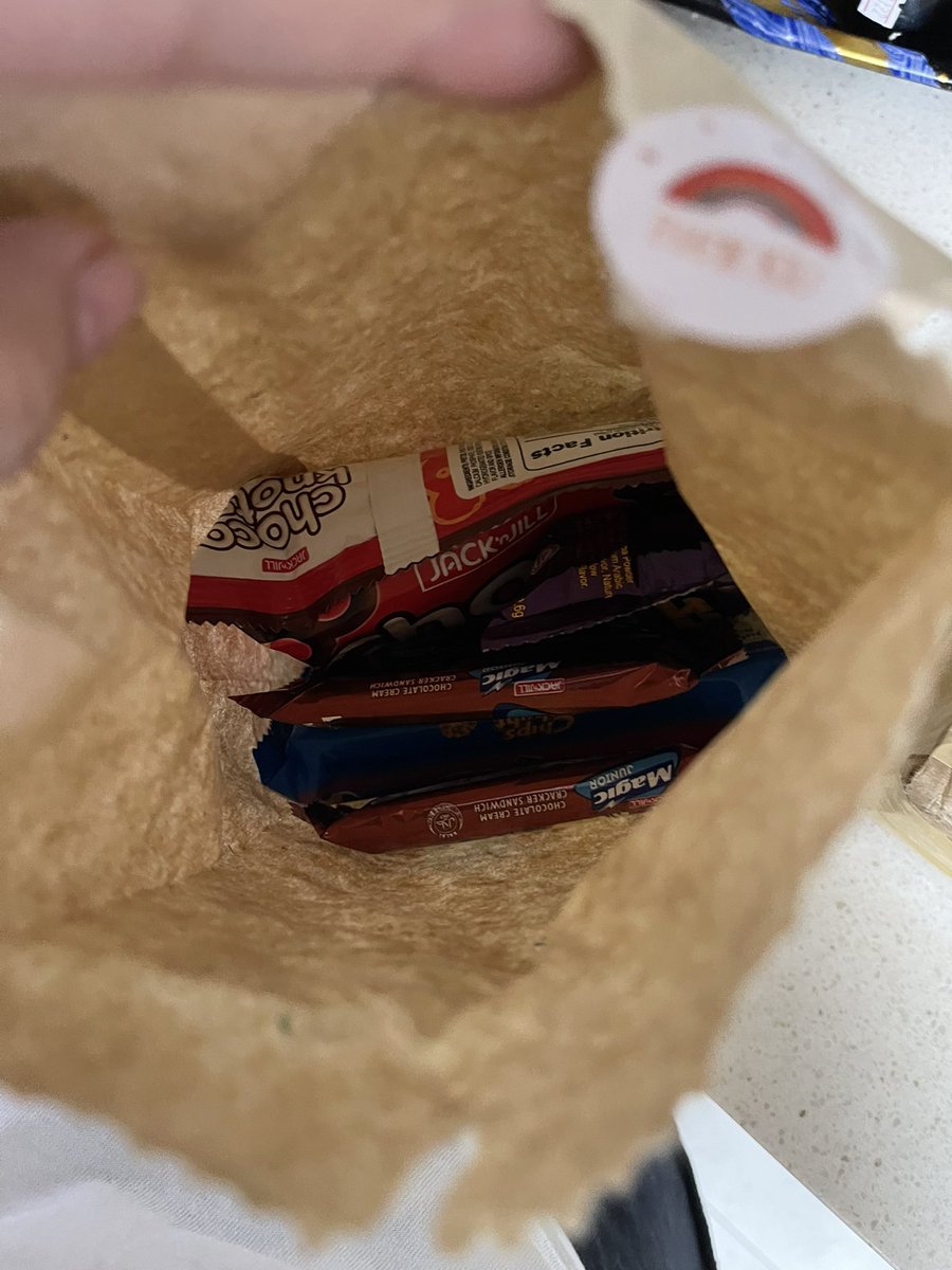 louwise07's tweet photo. We got our IM NAYEON ALBUMSSSS!!! One of the best transactions with @http_sanayeon 🥹 QTPA2T always kept us updated, and even included snaccs as freebies. SA SUSUNOD PO ULIT. TYSM https://t.co/NqOT7Fvn9k