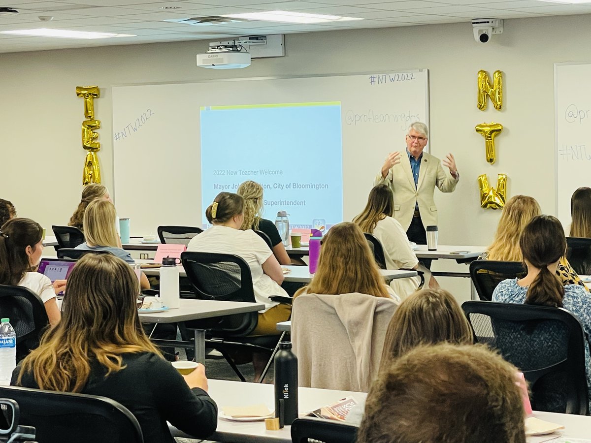 Mayor Hamilton reminding teachers knits a community together; We teach the youth how to get a long, & to be a team member. 'You are going to knit that crowd of people into a community.' Mayor Hamilton invites teachers to dive in to city involvment. @mccsc_edu #NTW2022