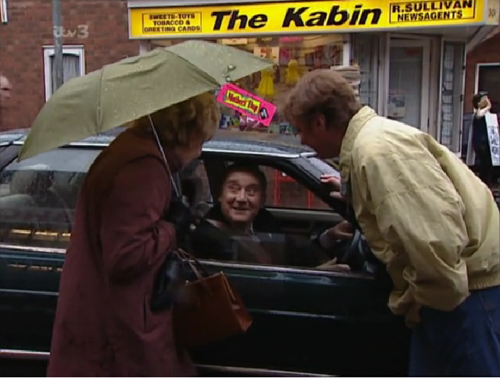 Corriepedia's tweet photo. #GuesstheYear #OutdoorSet #CorrieQuiz https://t.co/BglltIcmJN