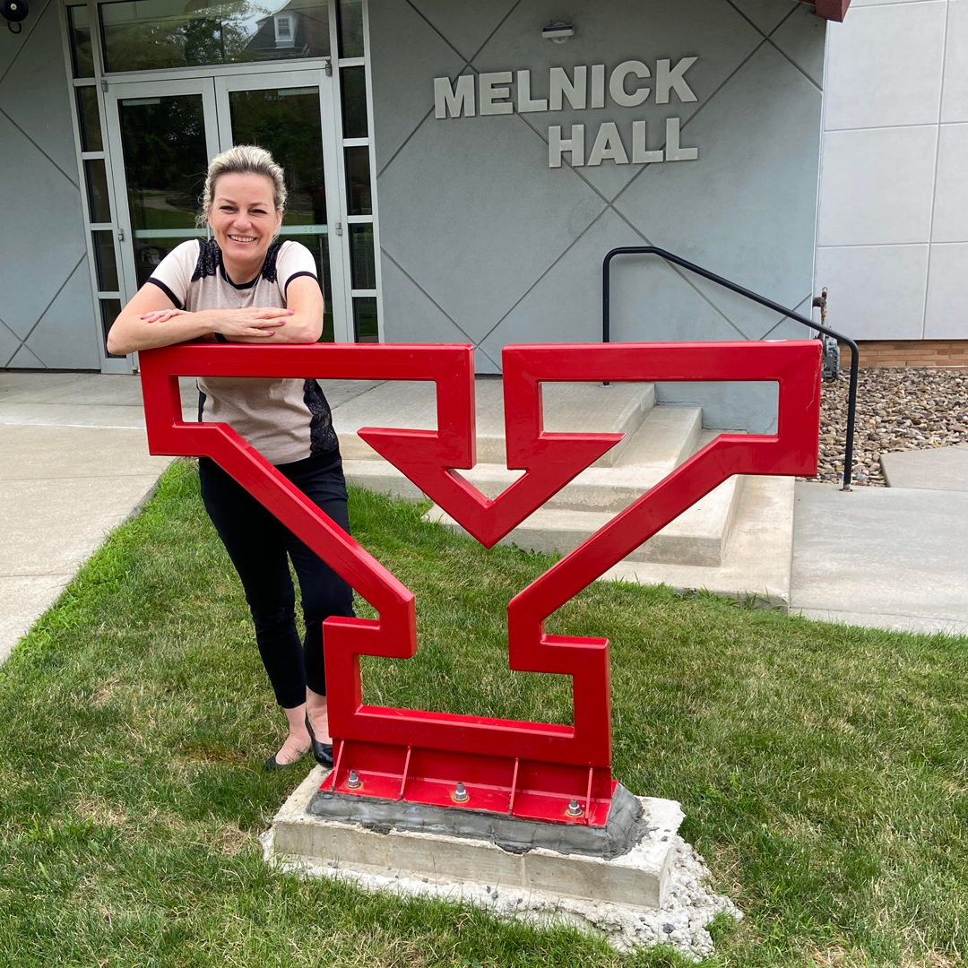 YSUFoundation's tweet photo. Happy Birthday Skye!

Skye is one of our newest Development Officers. She's looking forward to impacting the educational community. 

We look forward to seeing you grow in your position. Enjoy your day! 

#youngstown | #ysufoundation | #ysu | #ysupenguins | #happybirthday https://t.co/Dc8KwnwQq7