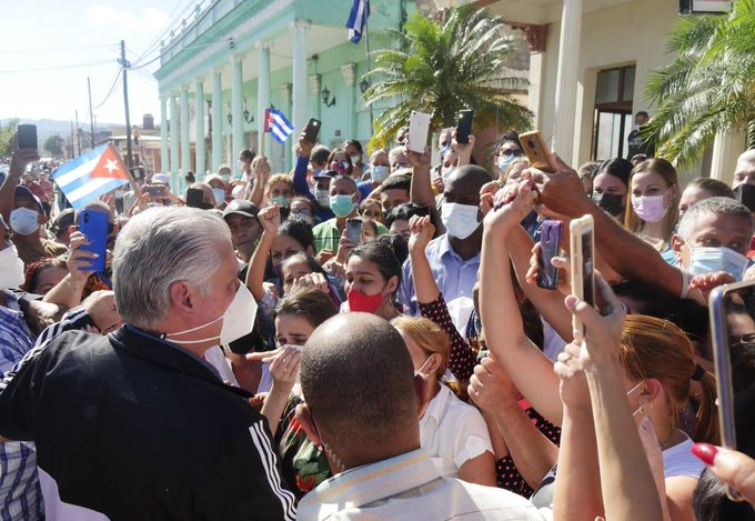 MilyJeys's tweet photo. #YoSigoAMiPresidente 
#CubaEsAmor https://t.co/1VI2sB0sCU
