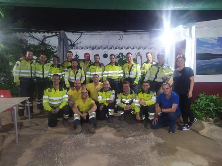 TeoNavarro10's tweet photo. Muchas gracias por reconocimiento!!!!
Y por el cafelito después de la batalla!!! 
#IFRuidera
@Plan_INFOCAM @BiforClm https://t.co/AwarBsCCUE