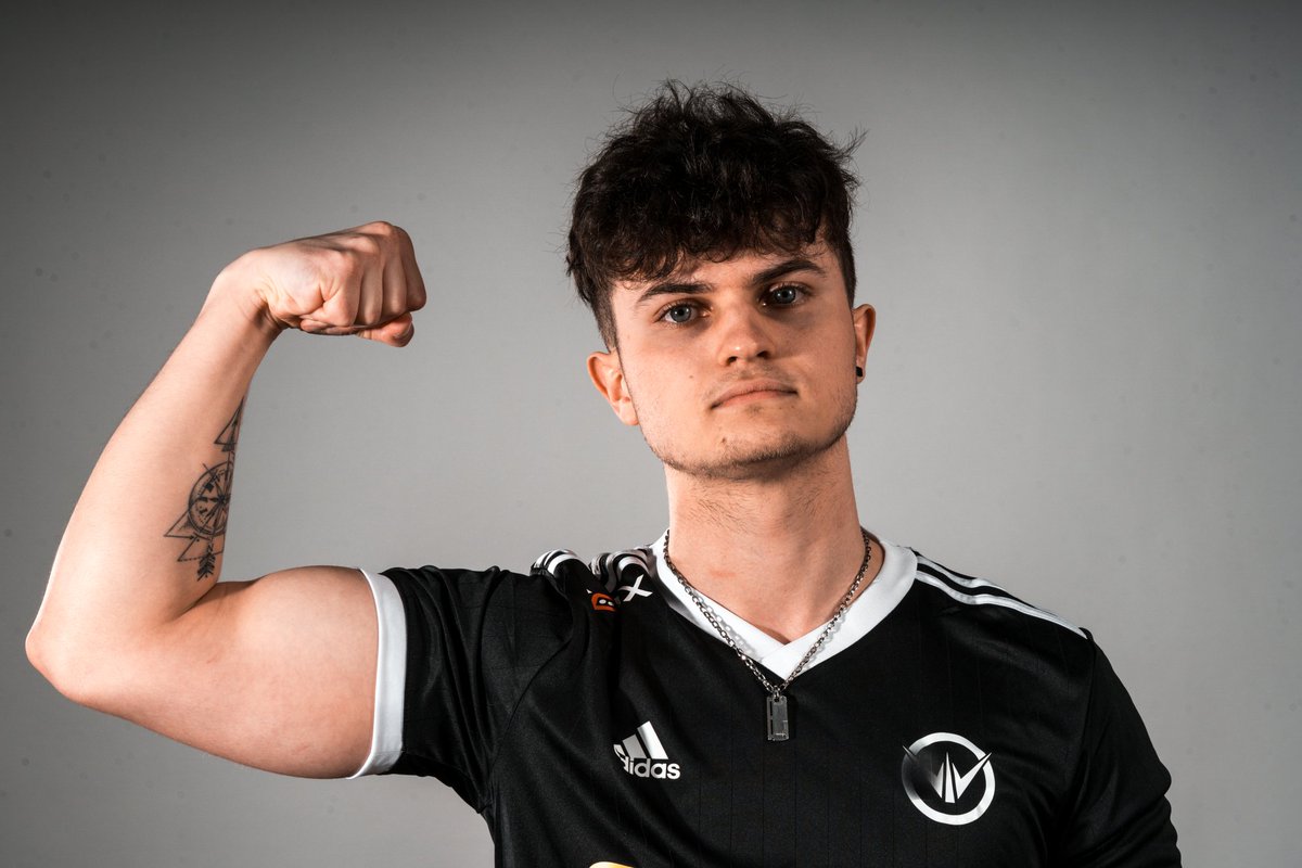 WARTHOX's tweet photo. Les phases qualificatives du Mastercard Nexus Tour arrivent à leur terme Samedi, et nos guerriers sont bien décidés à triompher, j'ai nommé : 

@Octomalus, Toplaner
@e4ever24, Jungler
@Louis_Coing, Midlaner
@acmskp, ADC
@april7lol, Support
@myckio, Remplaçant 

Préparez-vous. 💪 https://t.co/FagEgBEzw3