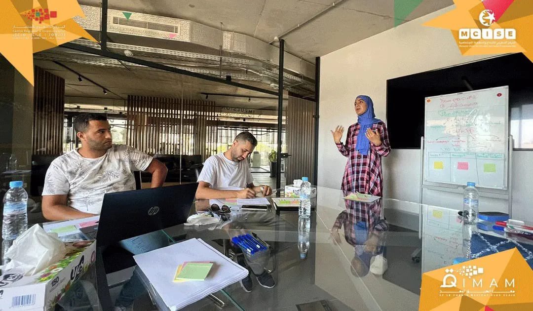 MoroccanCISE's tweet photo. #Focus_Group :
27 من المقاولين و المقاولات المشاركين في النسخة الثانية من برنامج #قمم بمدن #الجديدة #سطات #المحمدية و #الدار_البيضاء تمكنوا من هيكلة طريقة البيع و إقناع المستهلك-ة، تحديد السوق المستهدف، مع صقل خطط العمل اللي غادي تمكنهم من مواجهة المنافسة وتحديات السوق، https://t.co/1E3eer8TcE