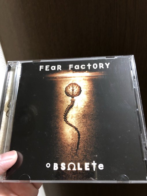 Fear Factory-ObsoleteFear Factoryで一番売れたアルバム。Demanufactureと比べ