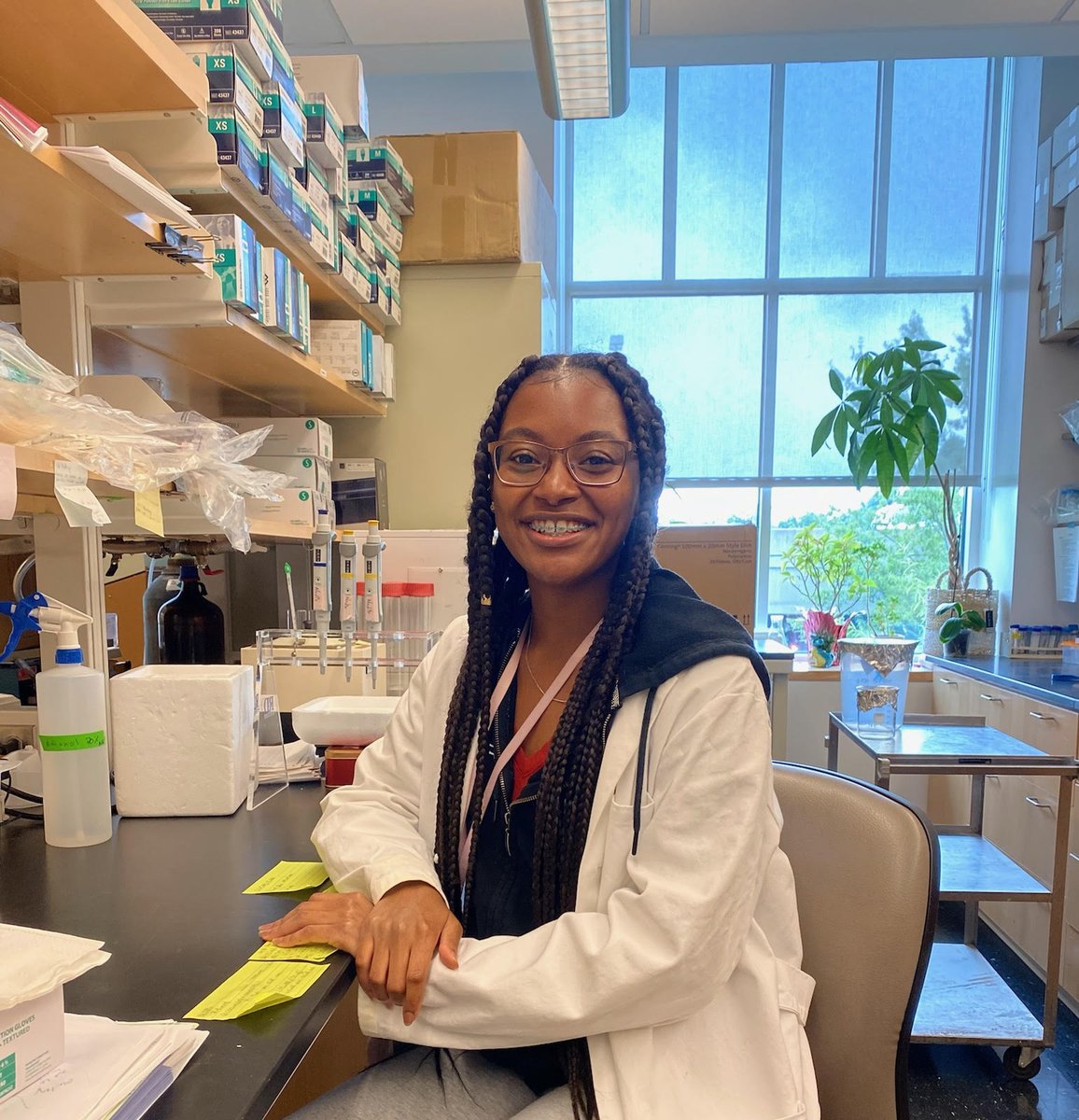 I aim to maximize the awareness of scientific educational opportunities for students of historically marginalized backgrounds in science. The Gilliam community and <a href="/ewald_lab/">Sarah E Ewald, PhD</a> will promote my professional development in being an effective communicator! #GilliamFellows <a href="/HHMINEWS/">HHMI</a>