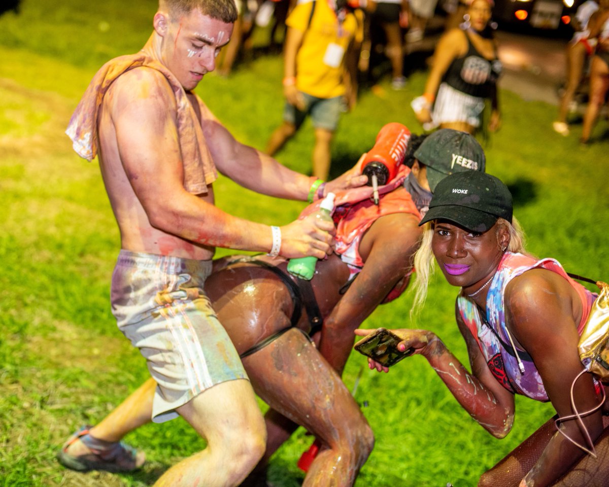 nativecaribbean's tweet photo. This could be you! 
It is Only Pace July 30th!

Collect your packages at the Lloyd Eriskine Sandiford Centre:
Thursday July 28th - 12pm to 7pm
Friday July 29th - 4pm to 6pm

#NativeCaribbean
#NativeBehaviour
#IAmNative
#Native22
#NativeJouvert
#CropOver22
#ForedayExperience https://t.co/fLfBW8UN1V