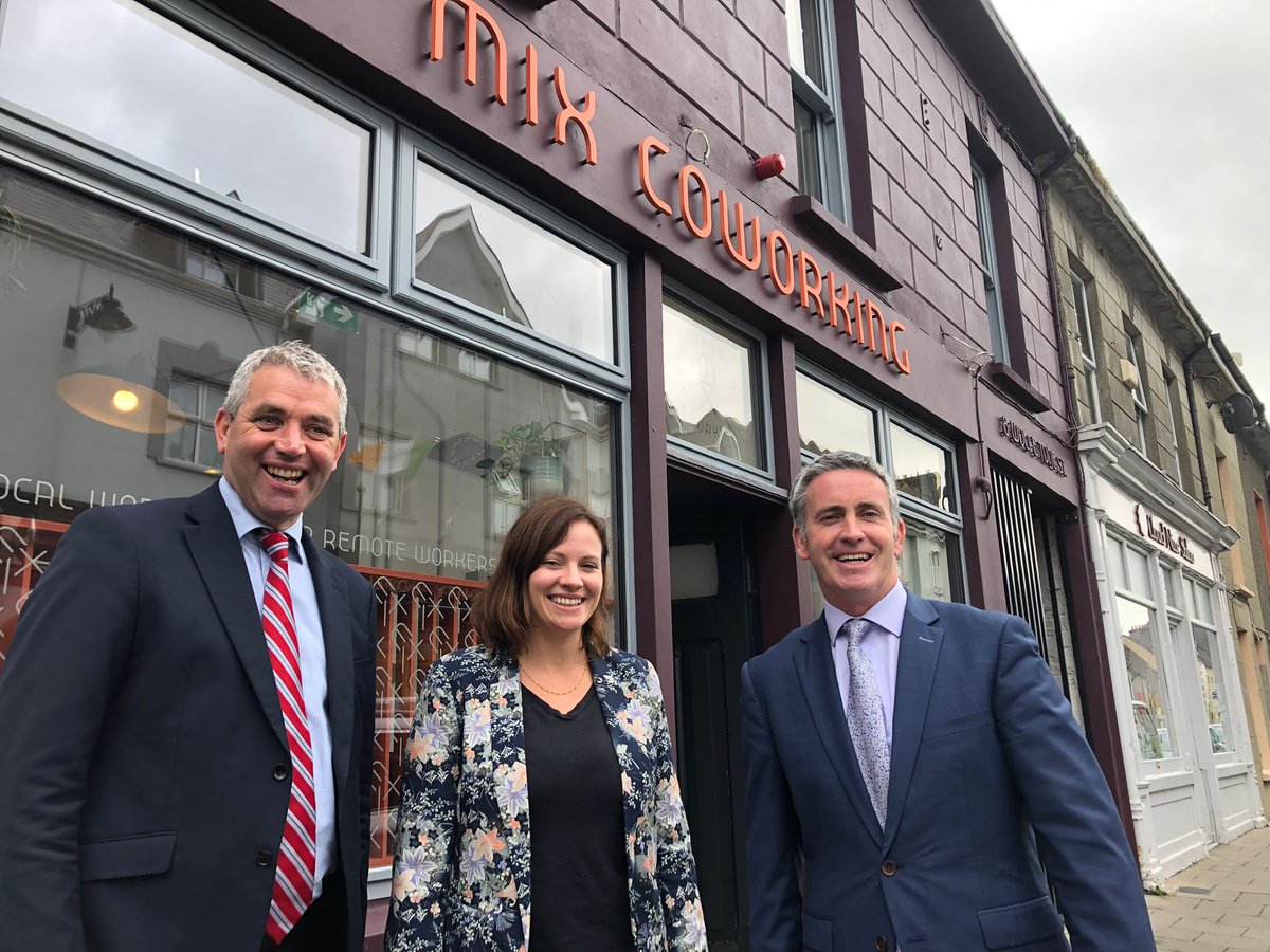 timlombard13's tweet photo. Thank you to the #clonakilty businesses that took the time to showcase the quality &amp; enterprise of #westcork to Minister of State @Damien_English today
Starting @MixClonakilty we saw the trendy space which I have had the pleasure of watching form from concept to bustling facility https://t.co/aMM9xLVwHy