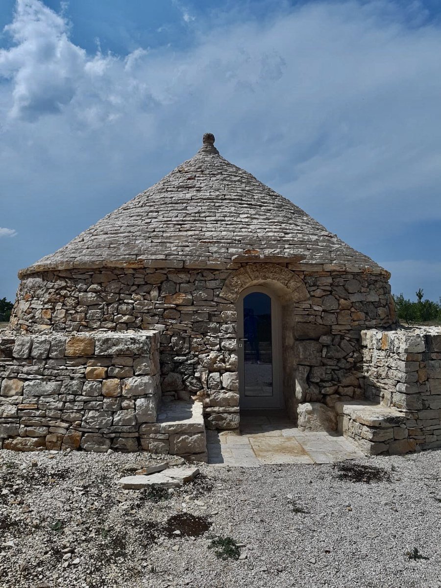f_girasole's tweet photo. Silenzio
Campagna
Natura
Genuinità
#postamangieri
#nocaos
#farfrombigcity
#murge #apulia #puglia https://t.co/AEiXGwcA9i