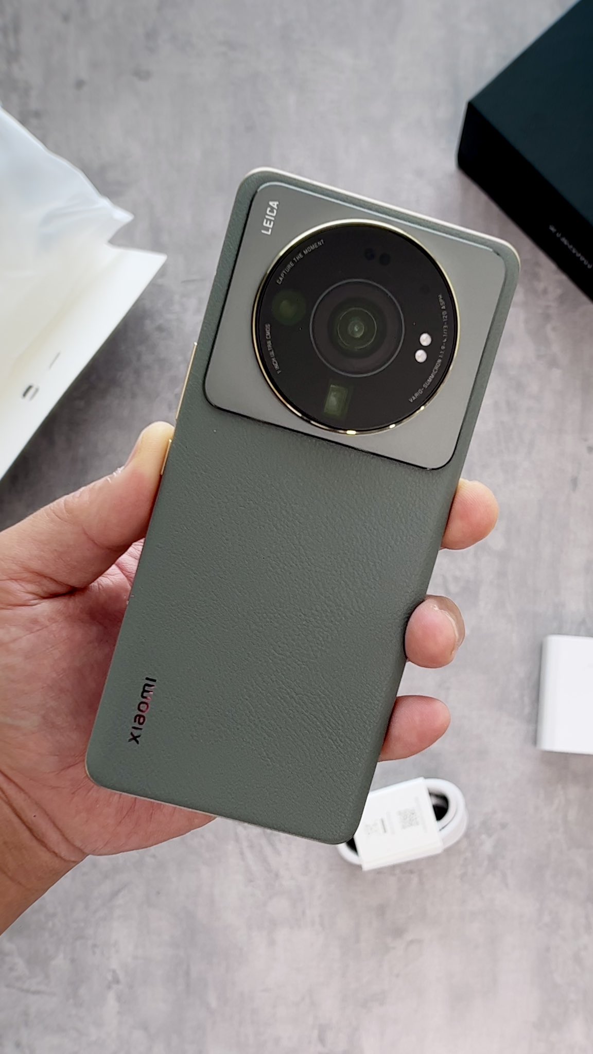 Danny Winget on X: Is this the new camera king? Which phone do you want to  see this up against first? Xiaomi 12s Ultra unboxing and first look here:    /