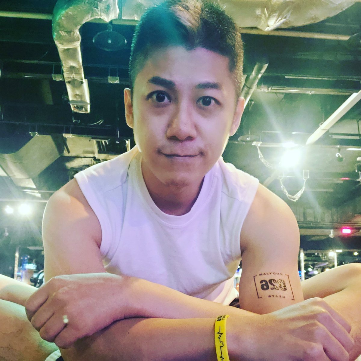 有氧課～～100分鐘～～跳起來～～～