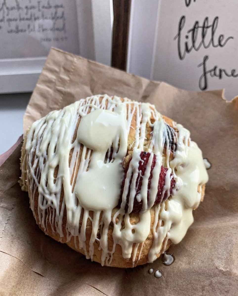 In celebration of afternoon tea week, we give you the White Chocolate &amp; raspberry Scone 🙌

📸 _jamesbakes_