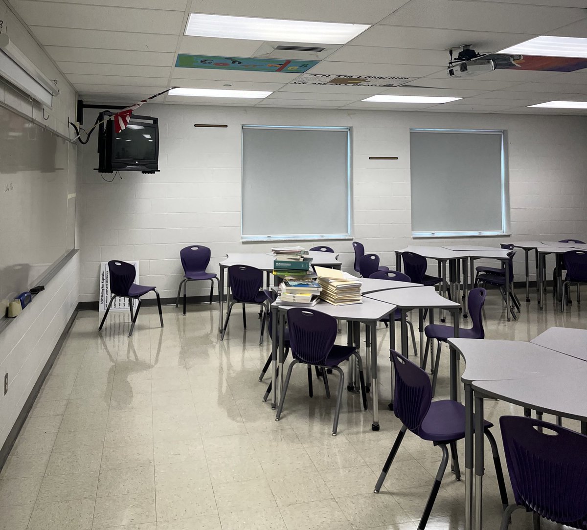 CCAPEcon's tweet photo. For the past 12 yrs A255 has been my home

But it was so much more than a classroom. It’s where relationships were built, problems were solved, and passions were found. In between, 682 students passed AP exams over 9 yrs (91.3%)

I may be gone, but will never be far from home✌️💜 https://t.co/La12YvSFYK