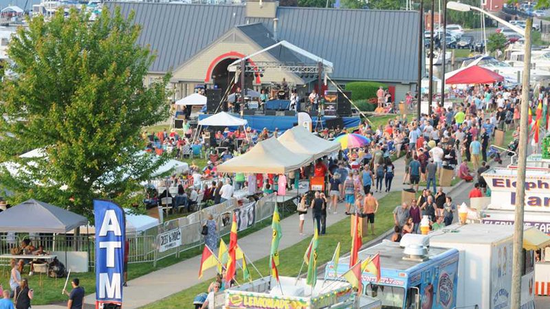 It's almost time for the Blueberry Festival! Check out the full schedule here. If you're thinking of visiting South Haven, this is a great weekend to do it!

zcu.io/ouEi