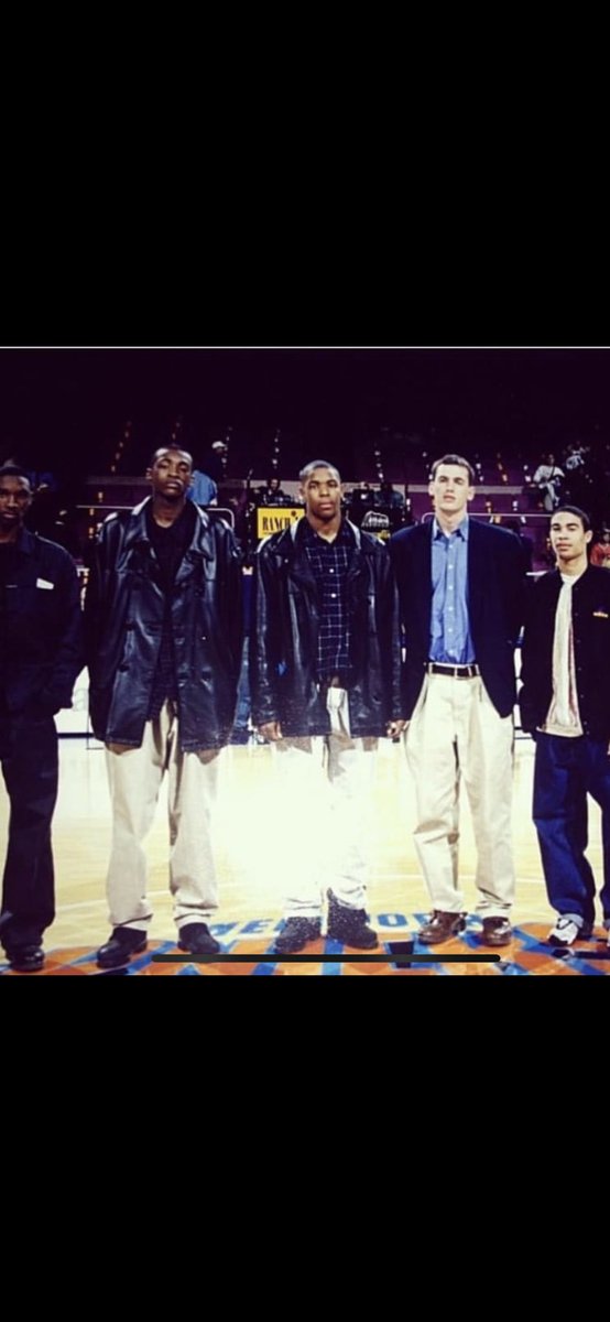 Follow24Hodge's tweet image. All black leather peacoat w/ all black timbs…
You know what time we were on.
#StRaymonds
#BackToBackCityChamps
#PeterMulligan
#NYC 
#ThrowbackThursday