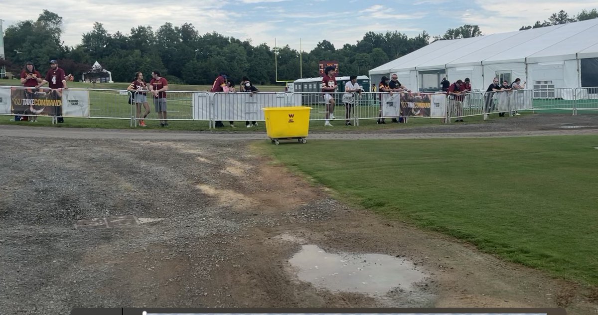 The fan turnout for day 2 of Commanders training camp.