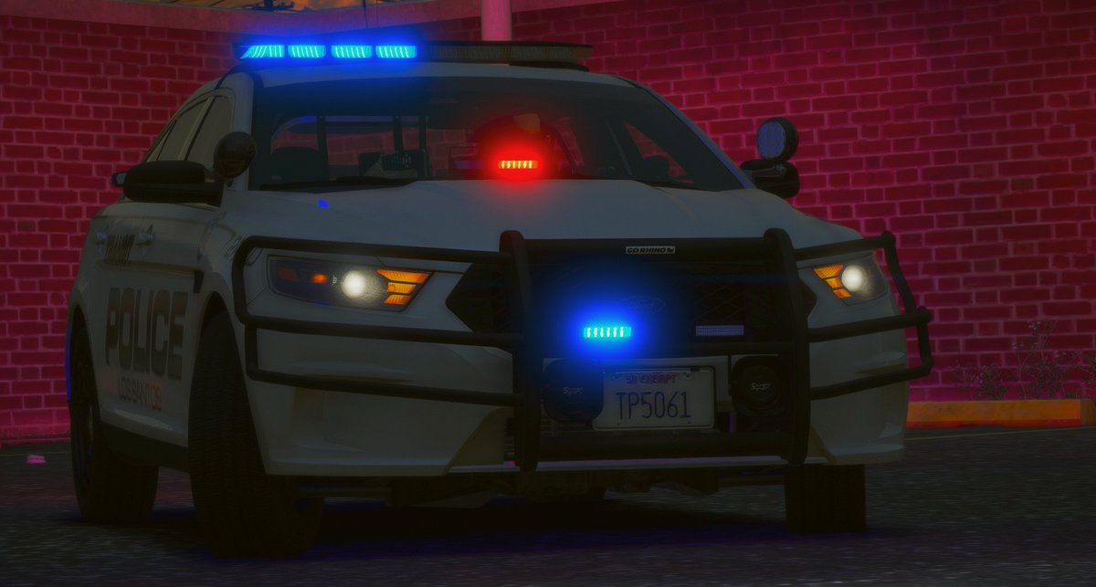 Pictures are worth a thousand words, but these pictures are telling you a thousand times that this ford taurus looks amazing. <a href="/midwestrp/">MidwestRP® Official</a> #MidwestRP #MWRP <a href="/FIVEM/">Cfx.re/FiveM</a> #GTAVRP #GTAV #GTA #FORDFPIS @TRANSITPOLICE <a href="/LSPD/">Eugene Seah</a> 😍