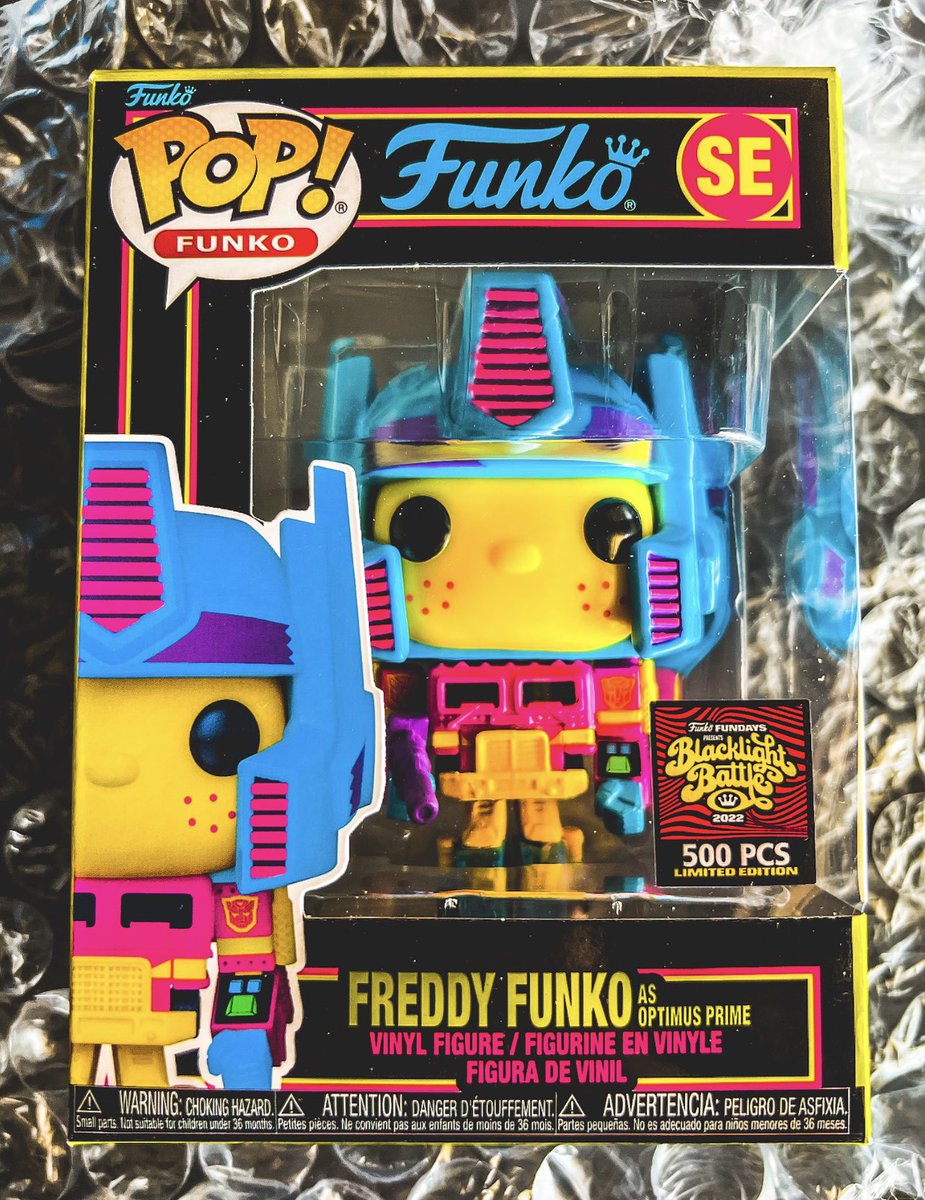 Our most epic #MailCall yet 🔥 📬 
Blacklight Freddy Funko as Optimus Prime is 🏡 at last!! @Cawl_uv_th_void 

😍🤩😍🤩

#ThirstyThursday #Funko #FunkoFundays #FunkoFamily #Blacklight #FreddyFunko #Transformers #FunkoPhotoADay 

@DisTrackers @funkofinderz