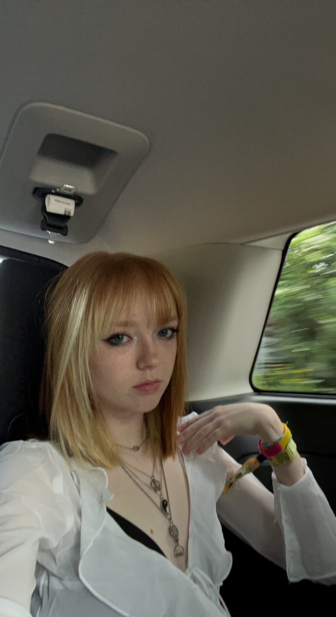 madelyn🐈‍⬛ tweet media