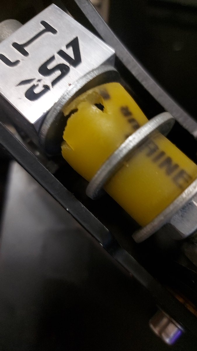 JONYQUESCAY's tweet photo. Buenas tardes, se me ah roto uno de los flexometros del freno de mano de astursimrace el modelo h1 , sabeis donde se pueden conseguir? Gracias. https://t.co/XJckyYSx0j