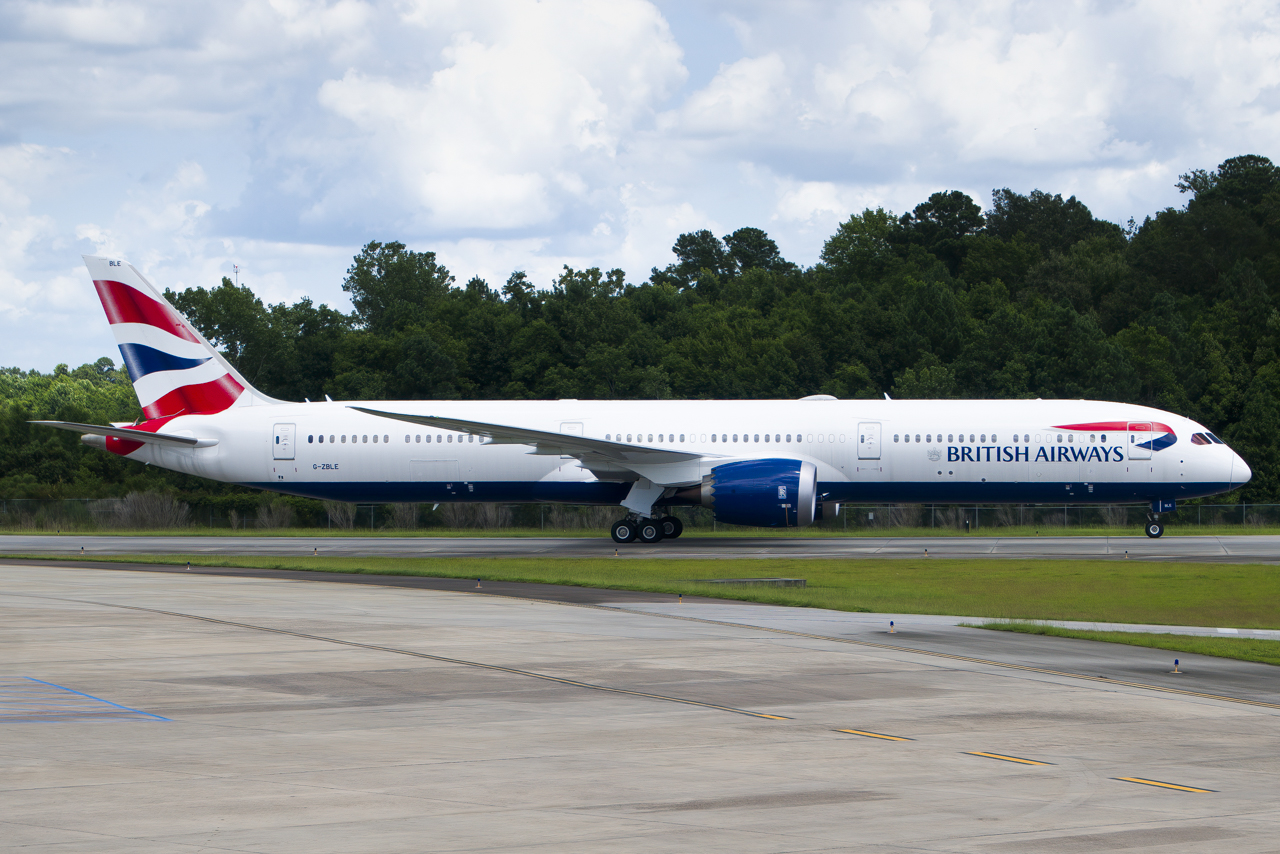 Boeing 787-10, British Airways, G-ZBLE, (MSN 60641/1072