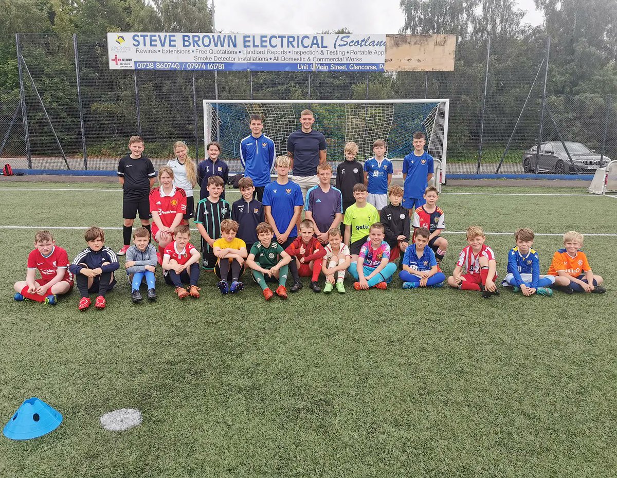 Saints_Trust's tweet photo. 🎙️| Today, our Holiday Camp attendees enjoyed a visit from @StJohnstone captain, Liam Gordon!

Kids had the opportunity to ask both Liam &amp; Scott Bright questions - giving an insight into how hard they work to be a professional footballer.

Big thanks to @_LiamGordon &amp; Scotty! https://t.co/TMMuaIehFC
