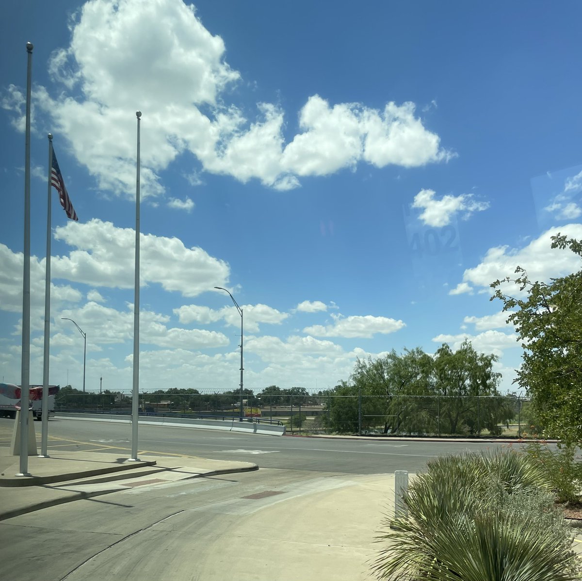 Even Living tweet media