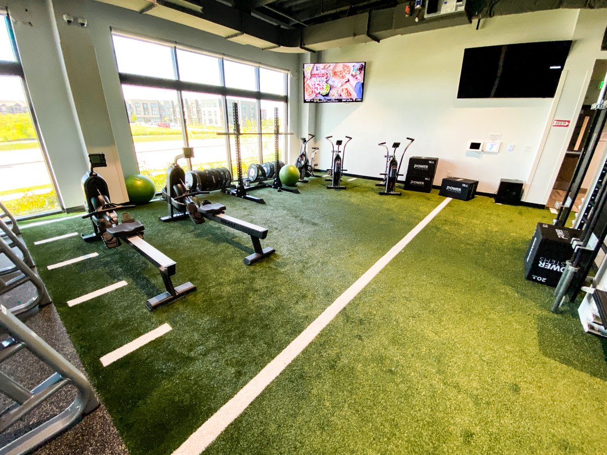 Located inside the Performance Center is the region's first integrated personal wellness facility with smart health technology💪 

Check out the Briscoe Family YMCA Wellness Center website for more information! ⤵️
ymcamke.org/locations/fran…
