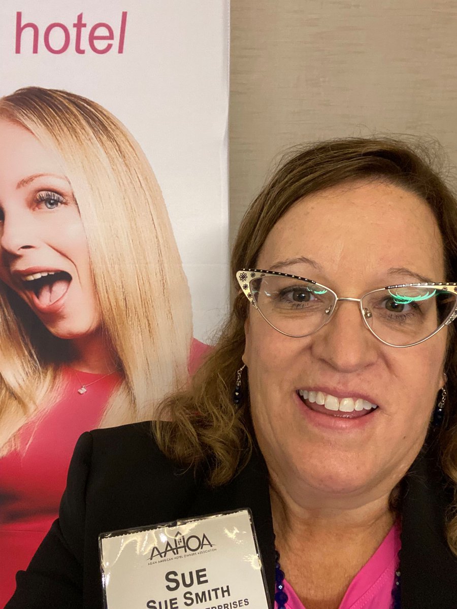 JacarusoInc's tweet photo. We're here in Minneapolis at the @AAHOA Upper Midwest Regional where Regional Director of Sales, Sue is holding down the fort. Stop by and say hi!
#jacaruso #hotelsales #remotehotelsales #aahoa #findmyguests https://t.co/Bfz8kdJ9Zk