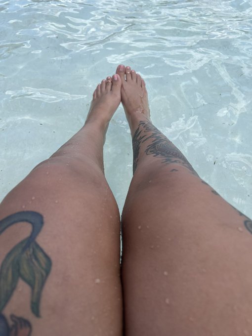 🦶🏽 ALBUMS LIVE NOW https://t.co/KqqSOleeGZ @Feetfinder @SolesGoneWiiild @S0lekisser #footcontent #FOOTFETİSH<a class="tags" target="_blank" title="On Twitter" href="/?out=eyJ0eXAiOiJKV1QiLCJhbGciOiJIUzUxMiJ9.eyJpYXQiOjE3MjA2ODgzMTAsImlzcyI6InR3cG9ybnN0YXJzLmNvbSIsIm5iZiI6MTcyMDY4ODMxMCwiZXhwIjoxNzUyMjI0MzEwLCJyZWRpcmVjdF91cmwiOiJodHRwczovL3R3aXR0ZXIuY29tL0ZlZXRmaW5kZXIifQ.pR2cvnwG0HD62N8OiBhngt0ggZlW4-NQ-92LIfvD-HYHC_PYxrmAhttGAGb80VyKsaUZgE3DeMUyiicsr4E3og">@Feetfinder</a><a href="/tag/footfetish"class="tags"><span>#footfetish</span></a><a href="/tag/feetworship"class="tags"><span>#feetworship</span></a><a href="/tag/feetfinder"class="tags"><span>#feetfinder</span></a><a href="/tag/footcontent"class="tags"><span>#footcontent</span></a>