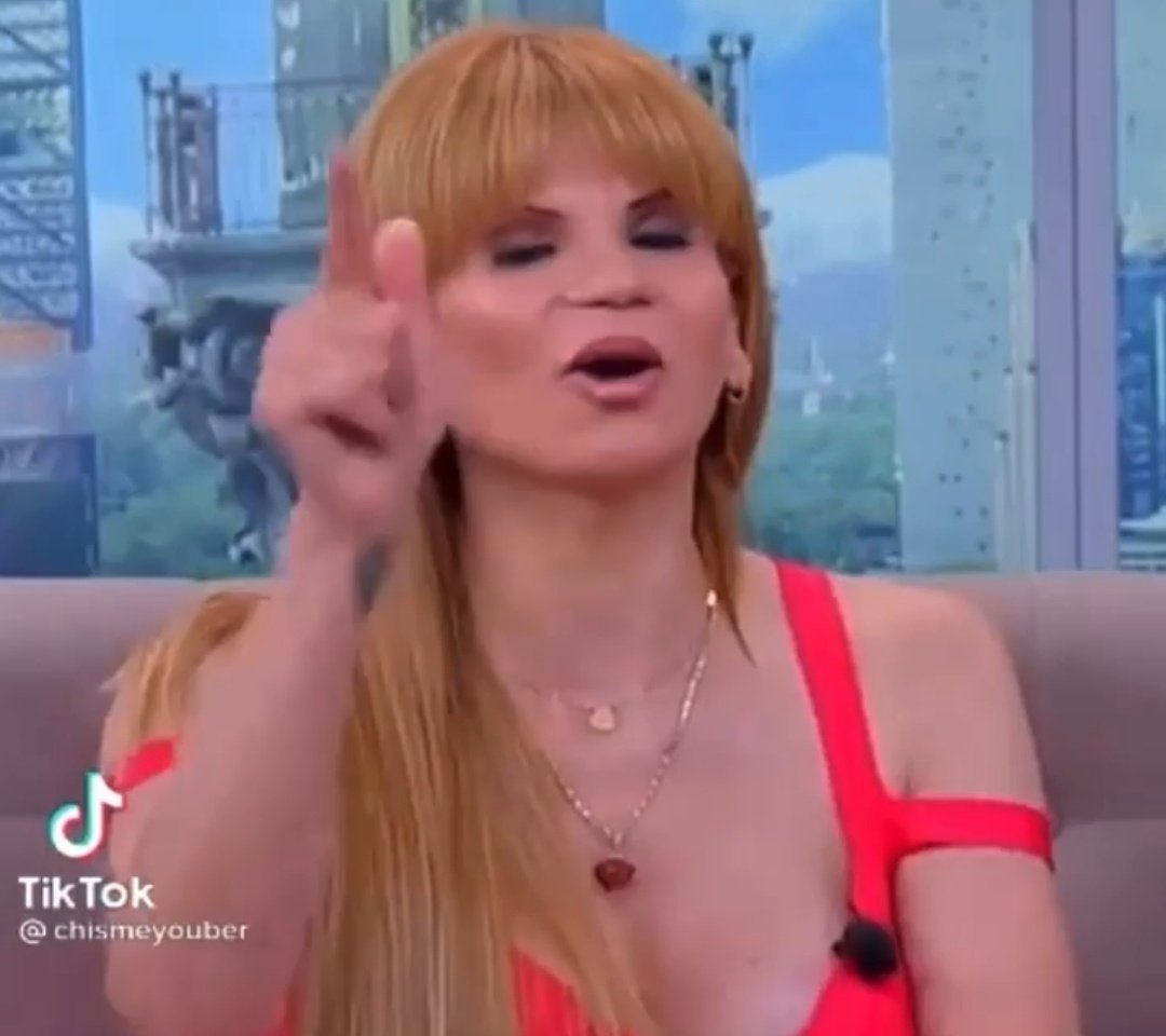 Vucio1's tweet image. Me esta viniendo una visión muy fuerte. En la temporada 3 de #EspañaDragRace va ha haber un lipsync de Mecano y va a ser iconic