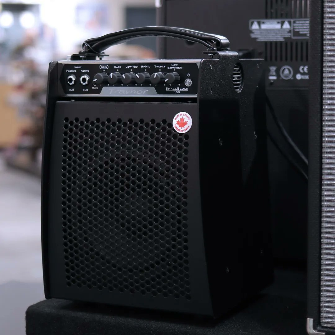 TraynorAmps's tweet photo. At an unbelievable 9 by 12-inches and weighing in under 15 lbs, the 200-watt Traynor SB106 combo is a powerful, lightweight amp perfect for any bass player on the go ๐
#bassamp #basscombo #bassist #musicians #livemusic # #traynor #traynoramps #letsjam https://t.co/XHWziz4ycD