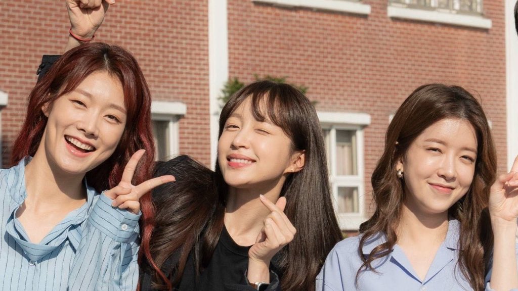LostInADrama's tweet photo. How To Be Thirty (2021)
▫️Genre: Romance, Sismance, Friendship, Life
▫️ Lead Actors:
Jung In Sun, Kang Min Hyuk, Song Jae Rim, Cha Min Ji, Ahn Hee Yeon,
Baek Sung Chul
▫️# of Episodes: 15 (20 min each)
▫️Personal Rating: 6.75/10
( #HowToBeThirty ) https://t.co/ydpduGrZ52