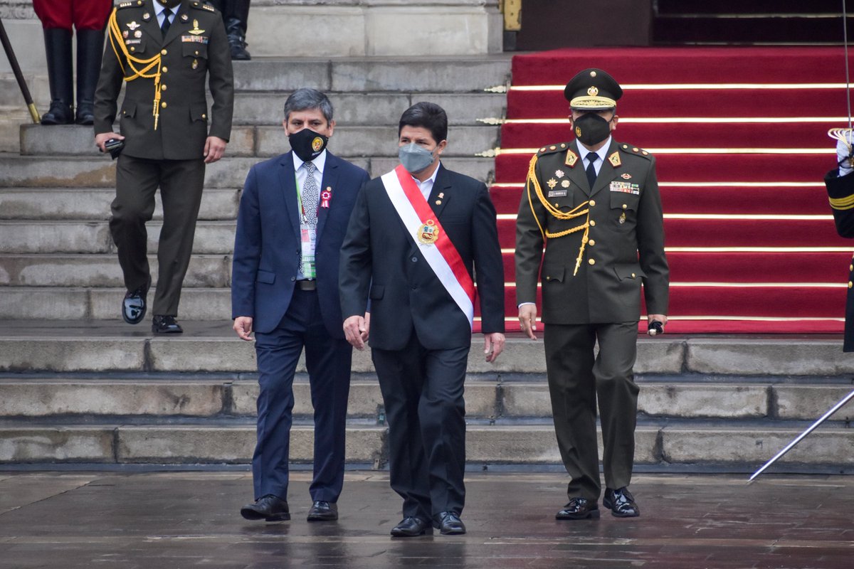 🔴#ENVIVO 'Aún cuando se injuria a mi familia a diario… me someto a la justicia para aclarar los delitos que se me pretenden imputar', dice el presidente Pedro Castillo en el Congreso. #FiestasPatrias2022