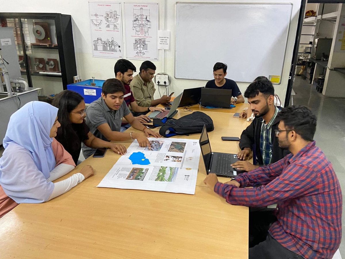 chaitalis28's tweet photo. #MissionAmritSarovar -Jal Dharohar Sanrakshan
Location: Salim Ali Lake, Aurangabad,MH
Team:MGM's JNEC
Week 2/Day 08
28/07/22
-Poster making
-Visit to archaeology department AMC
-Visit to lake
#AICTE #ministryofhousingandurbanaffairs #ministryofeducation #MGMU #JNEC https://t.co/fJ2TXhKFNn