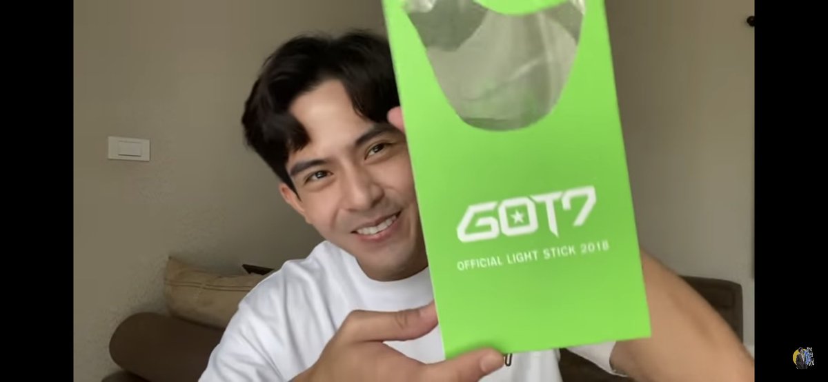 Jaaa8's tweet image. วันนั้นเต้ยบอกว่าอิจฉา DJ นุ้ยมากๆ วันนี้พวกเราอิจฉาคุณมาก เช่นกัน ดีใจแทนจริงๆ ยังอินไม่หาย เข้าใจโมเม้นจริงๆฮะ #ร้องข้ามกําแพง #JacksonWang #TEAMWANGdesign #เต้ยพงศกร