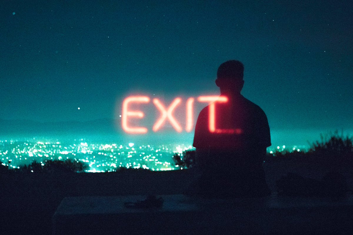 louisdazy's tweet photo. Quick update on the ‘Neon Life’ Opensea Collection. 

Sold: 40/40
Floor price: 1 ETH
Volume: 11.5 ETH 
Collectors: 34
Listed on secondary: 4/40 

40 photos, 40 neons, 40 memories, 40 double exposures on film. https://t.co/AbyofKSBNO