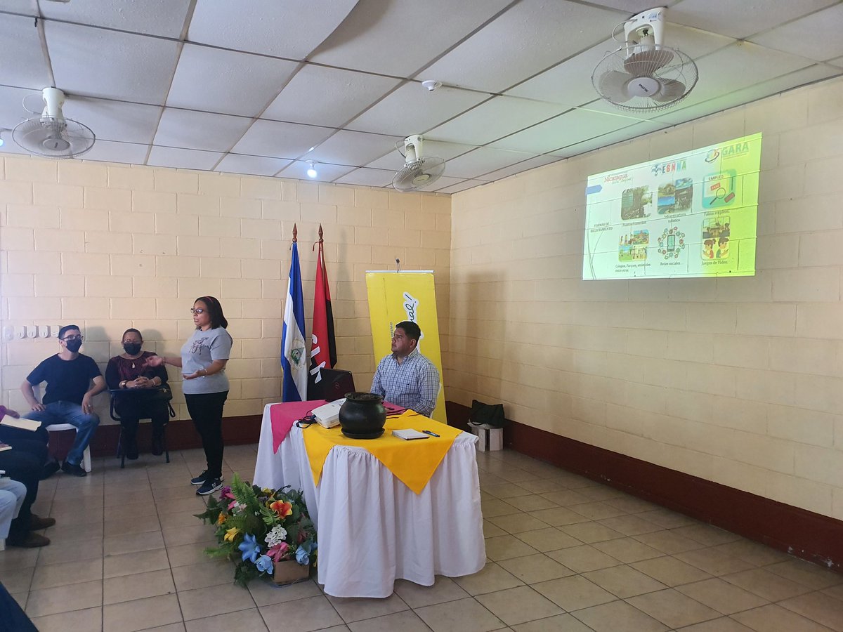 InturJinotega's tweet photo. Empresarios turísticos del departamento de #Jinotega reciben taller de prevención ESNNA con el objetivo de promover valores, respeto en fin de proteger a las Niñas, Niños y Adolescentes.
#NicaraguaÚnicaOriginal https://t.co/LH6FZBmBx8