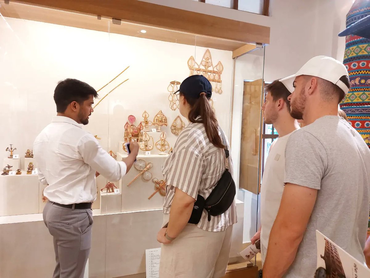 kalabhoomibbsr's tweet photo. It was a pleasure to host exchange students part of Round Table India at Kala Bhoomi.
We look forward to hosting you again!
#Handlooms #Handicrafts #museumvisit #museumwalk #odishacraftsmuseum #odishatourisim #odishaclicks
@HTH_Odisha @Sidac_Odisha @odisha_tourism @BBSRBuzz https://t.co/89G54HKbPa